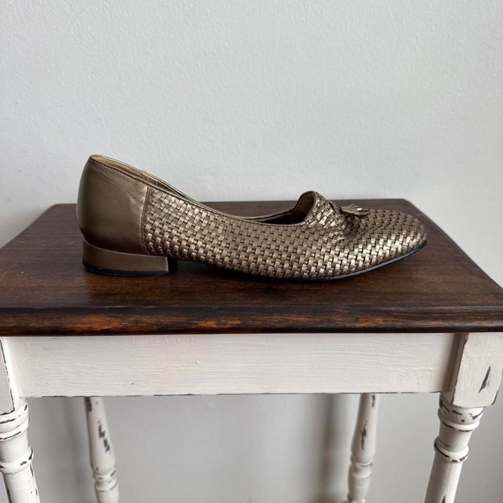 Vintage Gold Woven Leather Loafer Size 10 Wide basket braided tassel - Picture 2 of 8